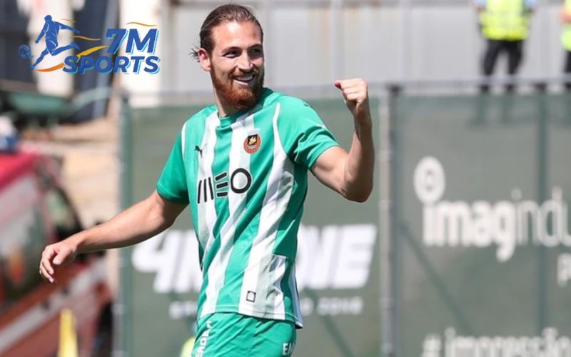 Hugo Gomes, trung vệ người Brazil của Công An Hà Nội, với định giá 550.000 euro